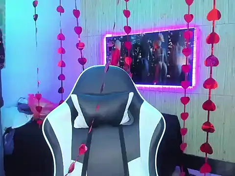 Snapshot of dolly_boob chatting on 19, 2, 2026 dolly boob online show from 19, 2, 2026