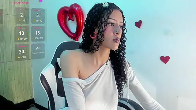 dolly boob online show from 20, 3, 2026