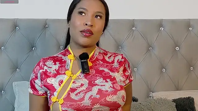 izzybelmonth12 online show from 28, 4, 2026