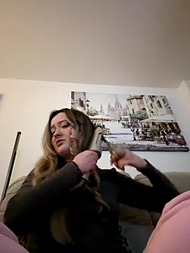 LilyLuck  online show from 7, 1, 2026