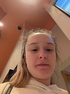 Snapshot of LilyLuck_ chatting on 4, 2, 2026 LilyLuck online show from 4, 2, 2026