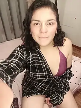 paulina coxx online show from 14, 4, 2026