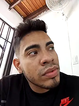 Moreno latino sex online show from 15, 1, 2026