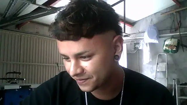 Snapshot of Sickbooy69 chatting on 12, 5, 2026 Sickbooy69 online show from 12, 5, 2026