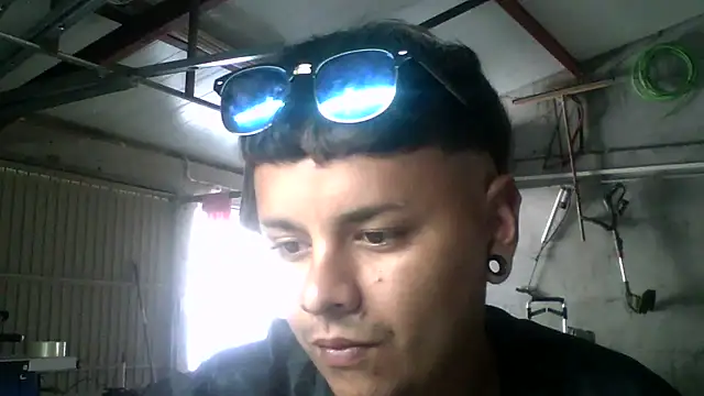 Snapshot of Sickbooy69 chatting on 22, 4, 2026 Sickbooy69 online show from 22, 4, 2026
