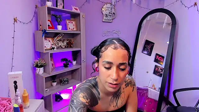 StaceyLeee online show from 15, 2, 2026