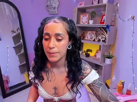 StaceyLeee online show from 5, 2, 2026