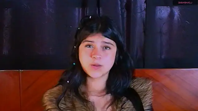 hannaa cute online show from 9, 7, 2026