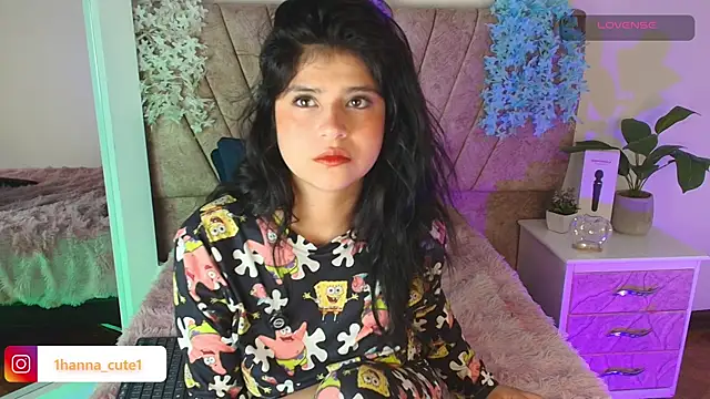 hannaa cute online show from 28, 4, 2026