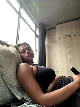 anna-evans09 online show from 5, 1, 2026