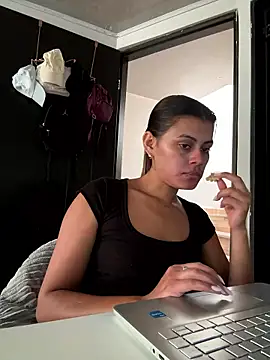 anna-evans09 online show from 6, 1, 2026