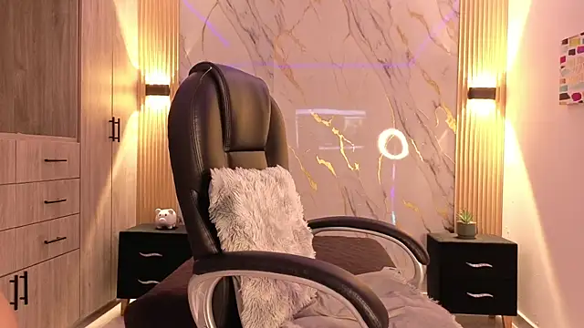 Snapshot of celeste818 chatting on 5, 1, 2026 celeste818 online show from 5, 1, 2026