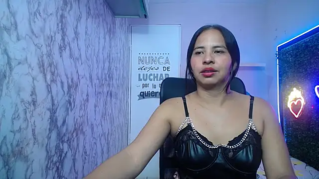 nicol ross19 online show from 30, 5, 2026