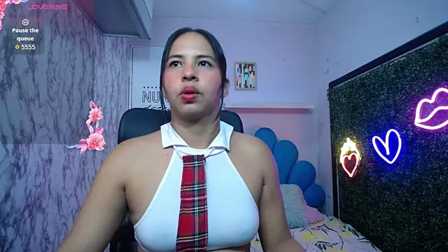 nicol ross19 online show from 25, 5, 2026