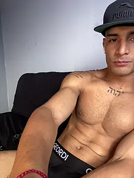 Maicol xxxx online show from 7, 2, 2026