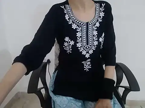Farhana beautyfull online show from 28, 2, 2026