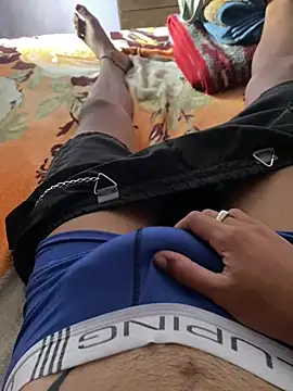 Snapshot of GuioficialBr chatting on 4, 2, 2026 GuioficialBr online show from 4, 2, 2026