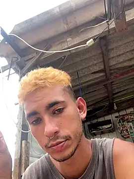 Snapshot of GuioficialBr chatting on 21, 12, 2025 GuioficialBr online show from 21, 12, 2025