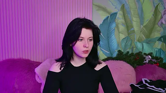 Milana Cold online show from 13, 1, 2026