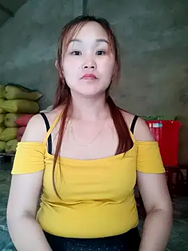Snapshot of yula-bi chatting on 13, 5, 2026 yula-bi online show from 13, 5, 2026