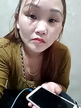 Snapshot of yula-bi chatting on 18, 5, 2026 yula-bi online show from 18, 5, 2026