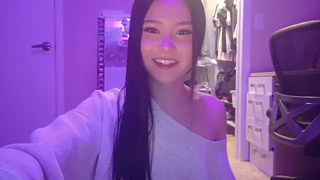 luvvivii online show from 7, 2, 2026