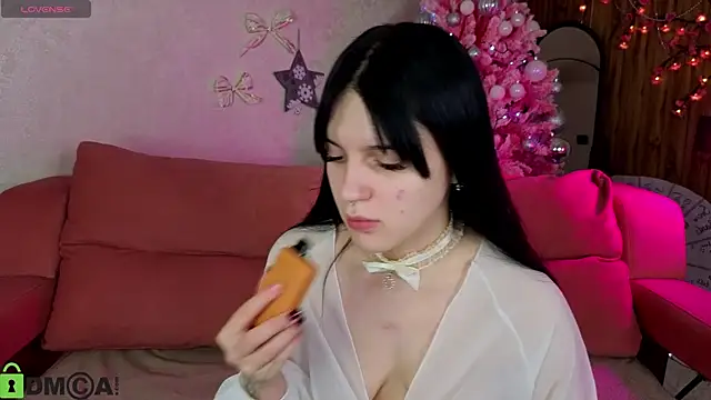 Lilith Wholsh online show from 8, 1, 2026