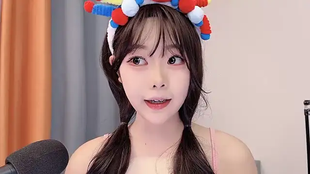 smalldaisy online show from 8, 2, 2026