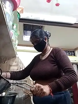 Snapshot of kaamuk_madhu chatting on 2, 2, 2026 kaamuk madhu online show from 2, 2, 2026