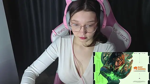 Pink-Aura- online show from 15, 1, 2026