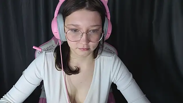 Pink-Aura- online show from 13, 1, 2026