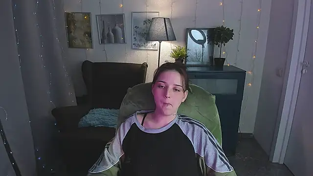 SarahShelby online show from 13, 6, 2026