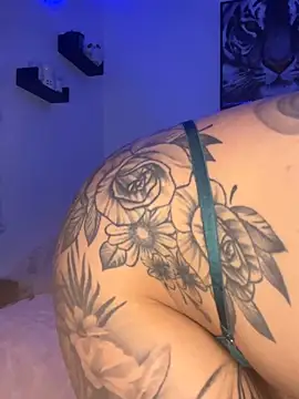 urprettygirlleenay online show from 18, 2, 2026