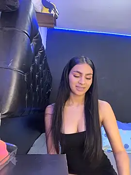 ManuelaEvans  online show from 12, 2, 2026