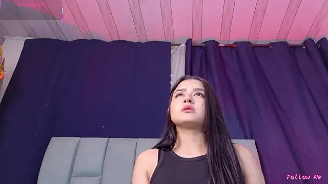 Emilyy05  online show from 18, 4, 2026