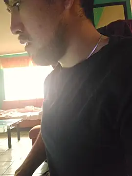 Snapshot of Aaron_hoffman chatting on 11, 6, 2026 Aaron hoffman online show from 11, 6, 2026