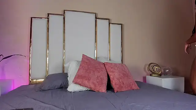 Niky Thomson online show from 14, 1, 2026