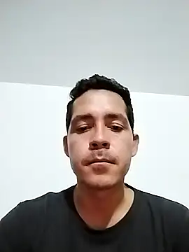 Snapshot of Lukas-thiago chatting on 19, 12, 2025 Lukas-thiago online show from 19, 12, 2025