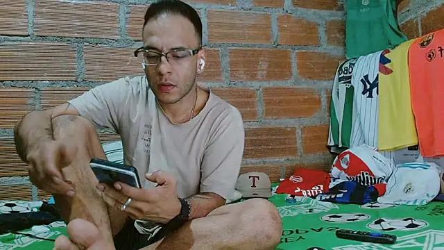 Snapshot of Alphamaster_92 chatting on 21, 2, 2026 Alphamaster 92 online show from 21, 2, 2026