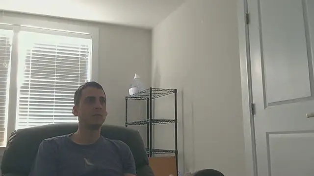 Snapshot of SissyJosh chatting on 21, 12, 2025 SissyJosh online show from 21, 12, 2025