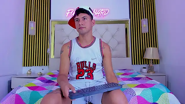 Sweet kevin1 online show from 22, 12, 2025