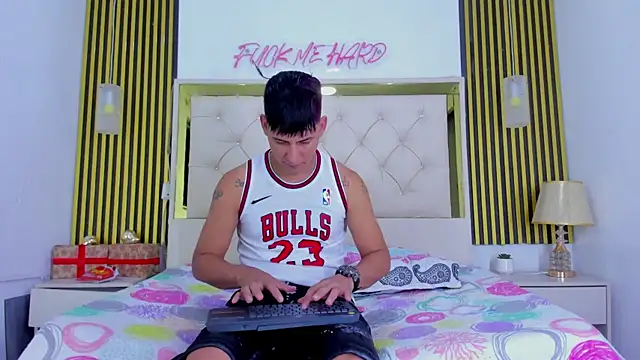 Sweet kevin1 online show from 7, 1, 2026