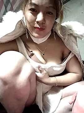 Snapshot of Lucky_cutee chatting on 10, 1, 2026 Lucky cutee online show from 10, 1, 2026