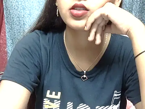 cute Dirty Diva online show from 2, 5, 2026