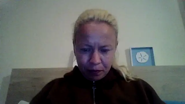 Snapshot of jennyblondeuk chatting on 29, 4, 2026 jennyblondeuk online show from 29, 4, 2026