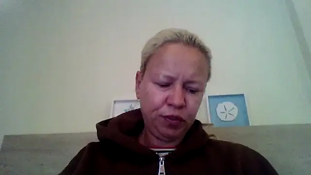 Snapshot of jennyblondeuk chatting on 9, 5, 2026 jennyblondeuk online show from 9, 5, 2026