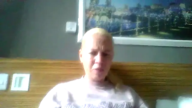 jennyblondeuk online show from 4, 4, 2026