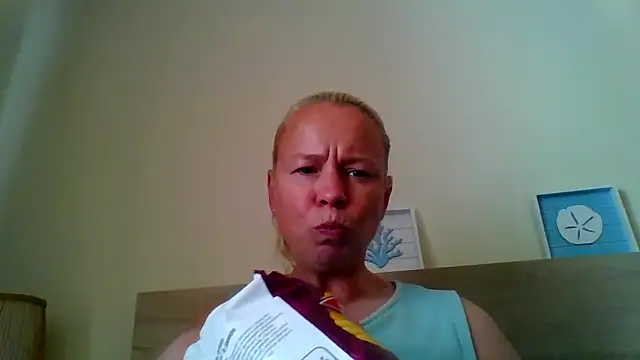 Snapshot of jennyblondeuk chatting on 22, 4, 2026 jennyblondeuk online show from 22, 4, 2026