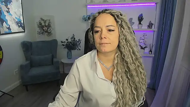 SamanthaReider online show from 10, 1, 2026