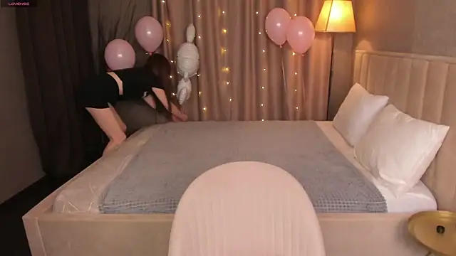 Lea Apple online show from 28, 3, 2026